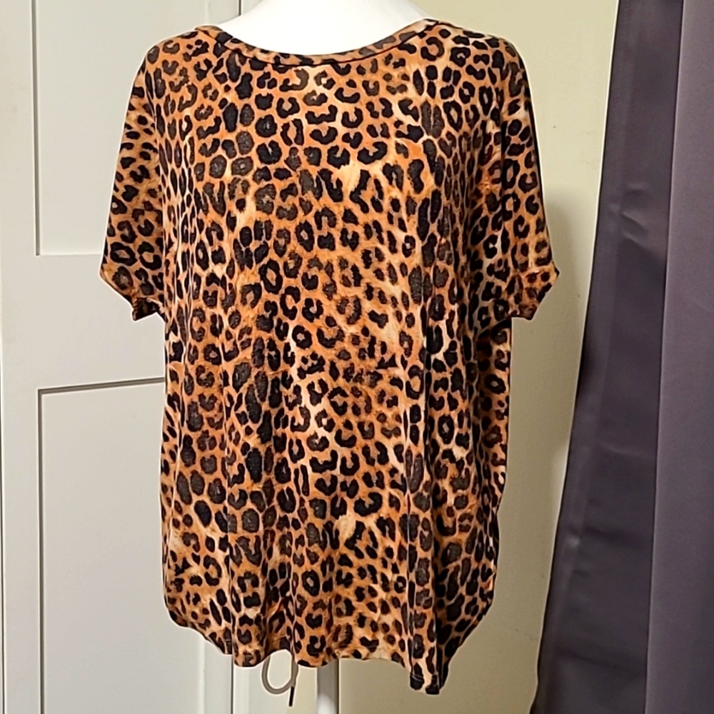 Express leopard print top, small